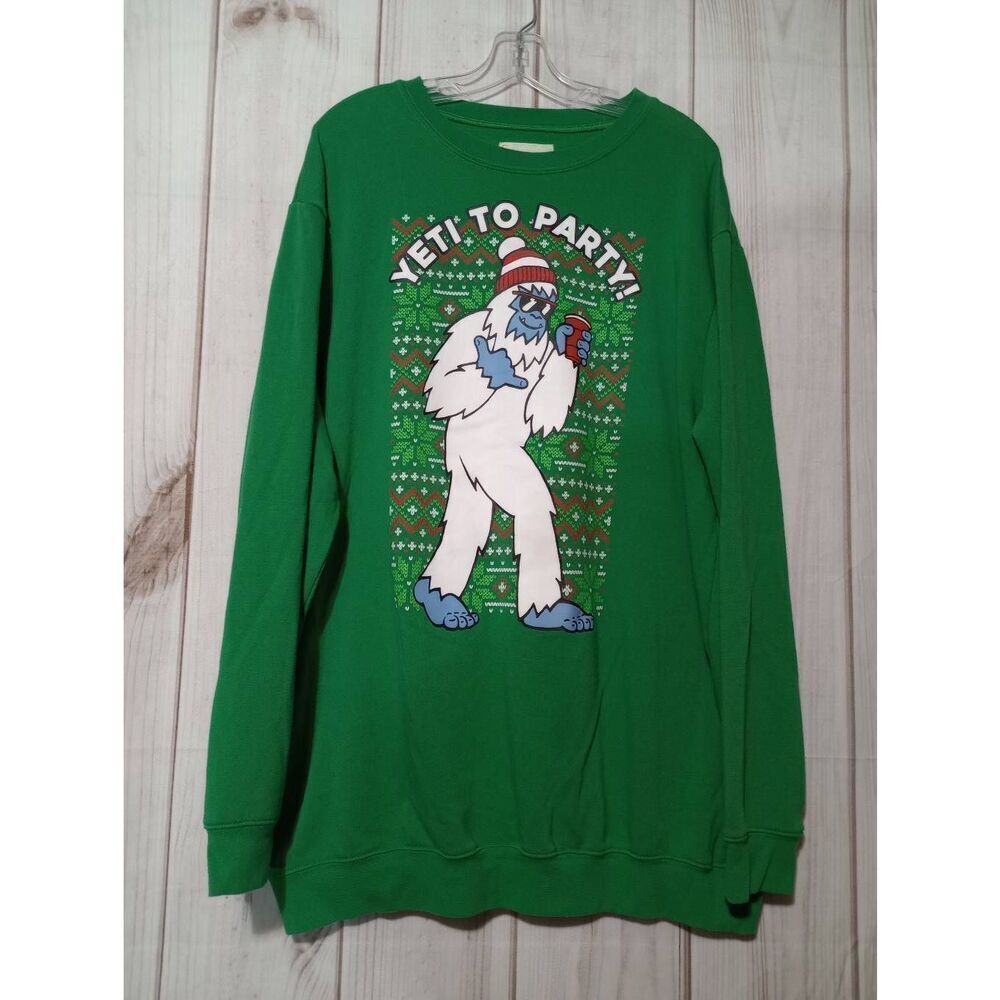 Yeti to Party Sweatshirt Ladies 1x Tall Green Christmas‎